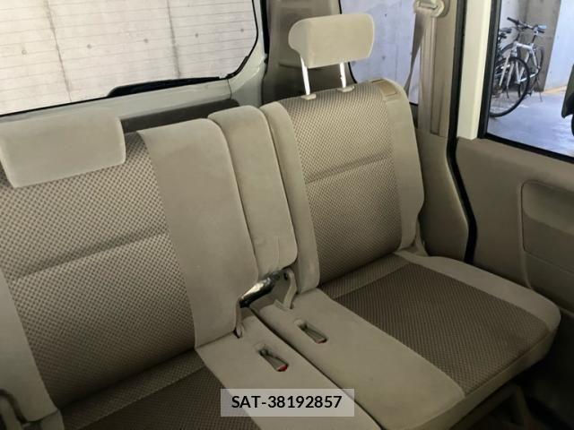 Suzuki EVERY WAGON 2011-06 8245171-11