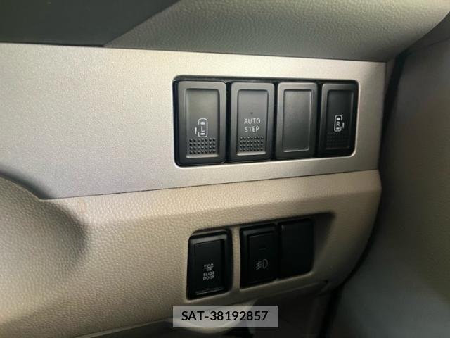 Suzuki EVERY WAGON 2011-06 8245171-18