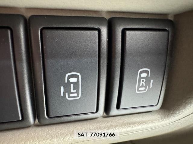 Suzuki EVERY WAGON 2017-09 8245172-23