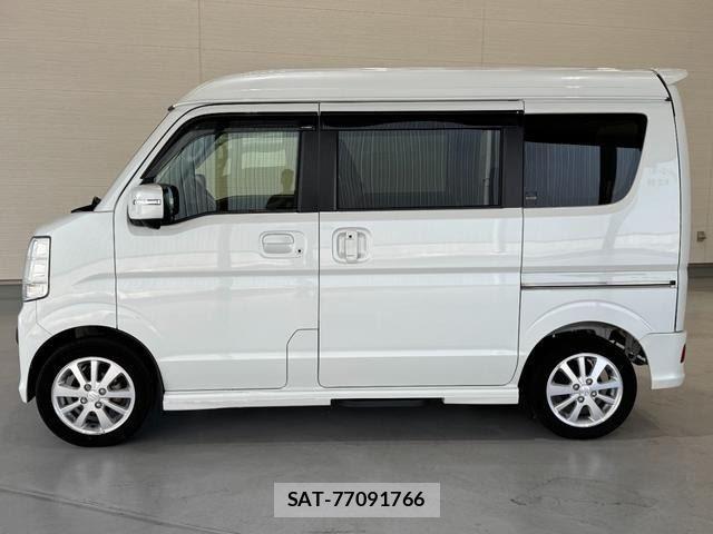 Suzuki EVERY WAGON 2017-09 8245172-3