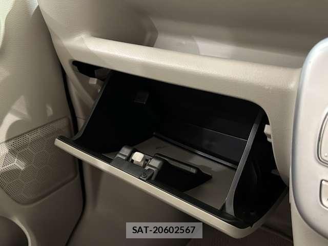 Suzuki EVERY WAGON 2018-11 8245169-23