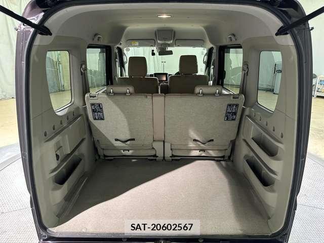 Suzuki EVERY WAGON 2018-11 8245169-25
