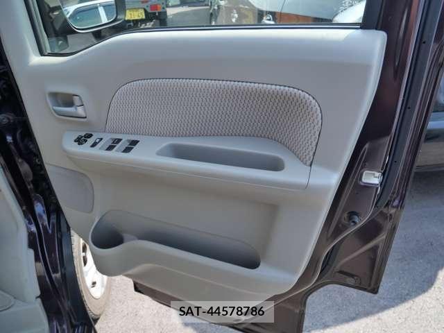 Suzuki EVERY WAGON 2015-06 8314389-10