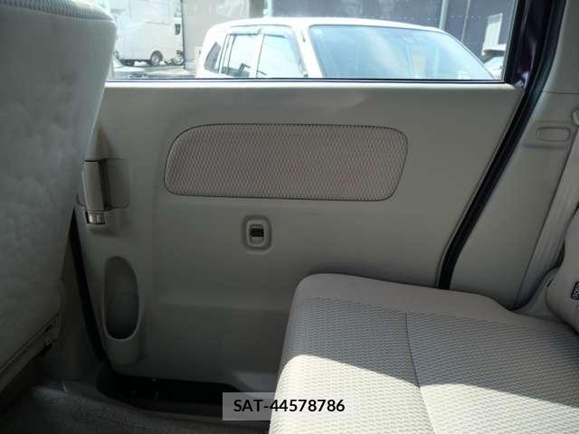 Suzuki EVERY WAGON 2015-06 8314389-13