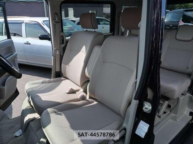 Suzuki EVERY WAGON 2015-06 8314389-17