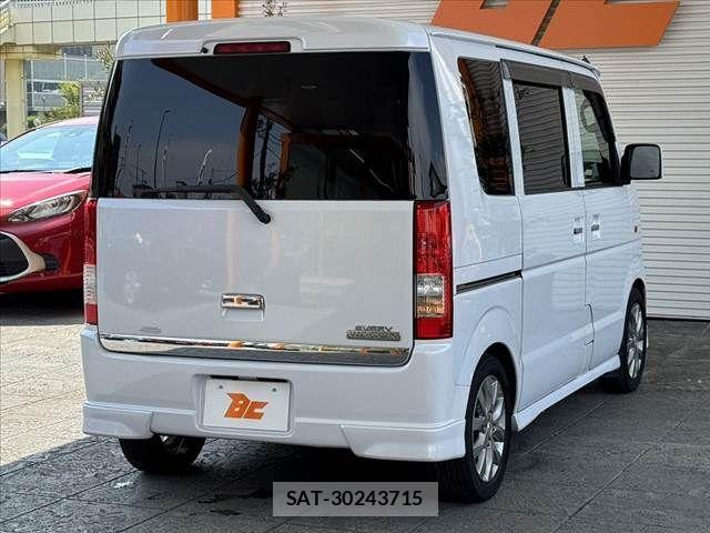 Suzuki EVERY WAGON 2005-10 8335794-12