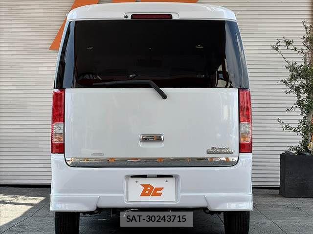 Suzuki EVERY WAGON 2005-10 8335794-13