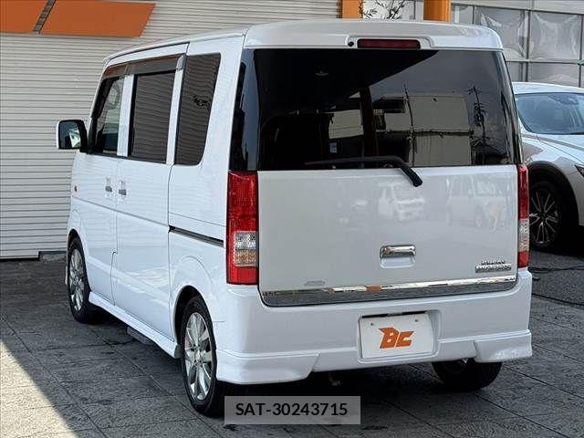 Suzuki EVERY WAGON 2005-10 8335794-14