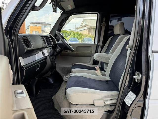 Suzuki EVERY WAGON 2005-10 8335794-17