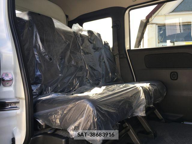Suzuki EVERY WAGON 2026-07 8354427-11