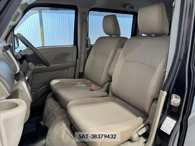Suzuki EVERY WAGON 2019-07 8354430-11