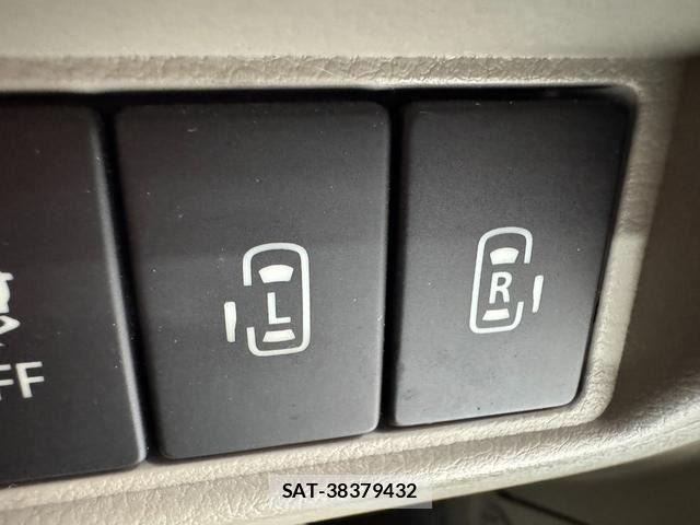 Suzuki EVERY WAGON 2019-07 8354430-24