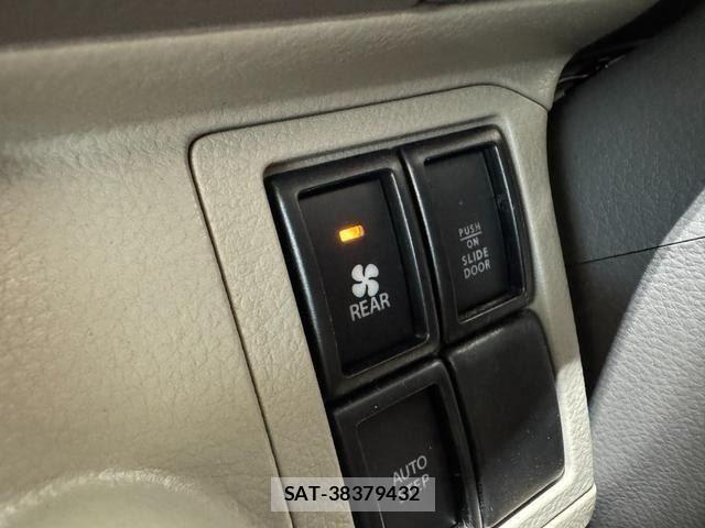 Suzuki EVERY WAGON 2019-07 8354430-27