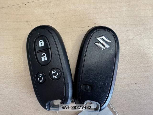 Suzuki EVERY WAGON 2019-07 8354430-29