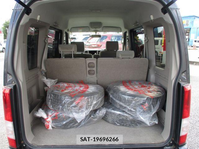 Suzuki EVERY WAGON 2008-10 8354432-11