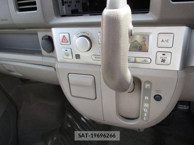 Suzuki EVERY WAGON 2008-10 8354432-17