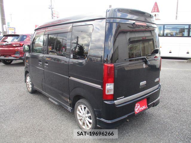 Suzuki EVERY WAGON 2008-10 8354432-6