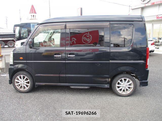 Suzuki EVERY WAGON 2008-10 8354432-8