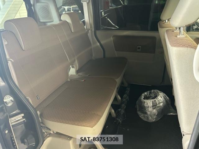 Suzuki EVERY WAGON 2014-01 8354428-11
