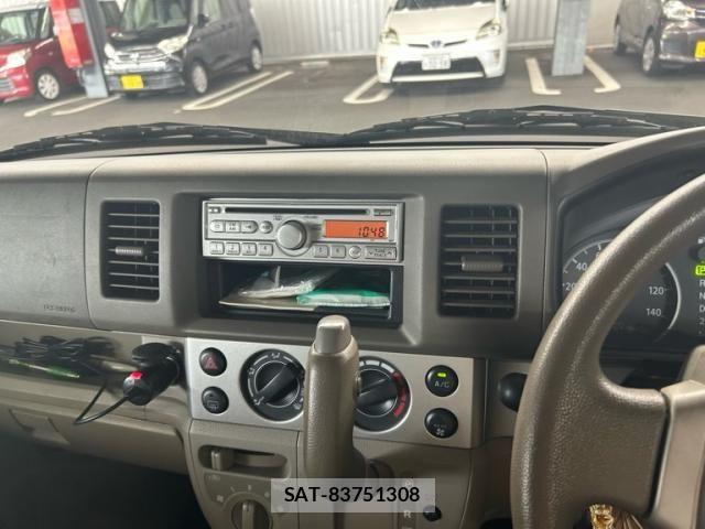Suzuki EVERY WAGON 2014-01 8354428-16