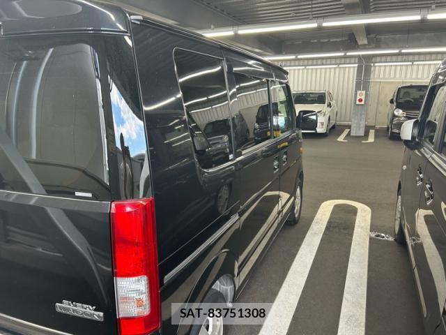Suzuki EVERY WAGON 2014-01 8354428-3