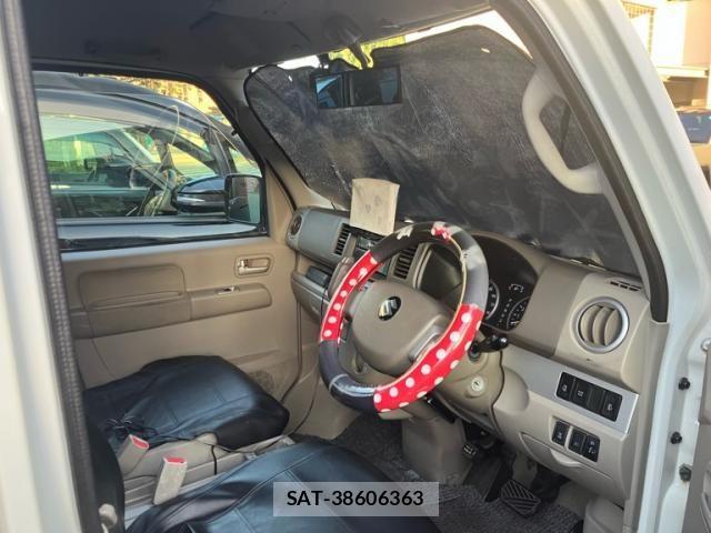 Suzuki EVERY WAGON 2010-04 8365858-8