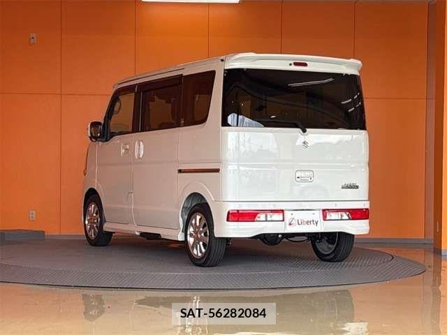 Suzuki EVERY WAGON 2024-08 8365843-15