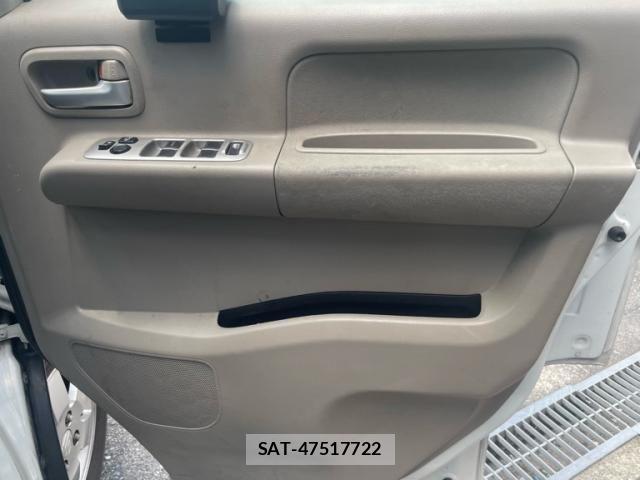 Suzuki EVERY WAGON 2014-06 8412325-4
