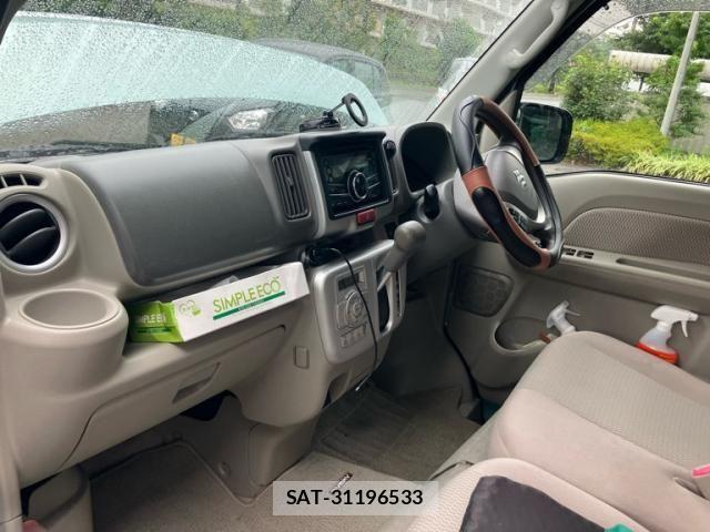 Suzuki EVERY WAGON 2016-03 8412323-17