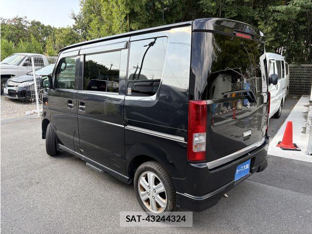 Suzuki EVERY WAGON 2008-04 8457449-2