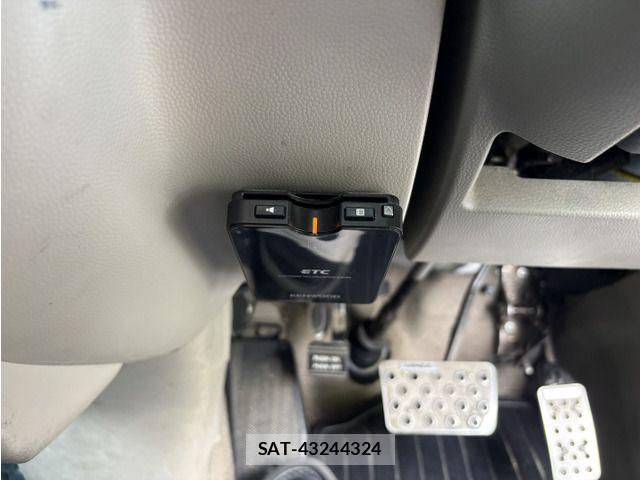 Suzuki EVERY WAGON 2008-04 8457449-7