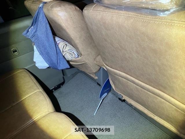 Suzuki EVERY WAGON 2006-03 8485382-12
