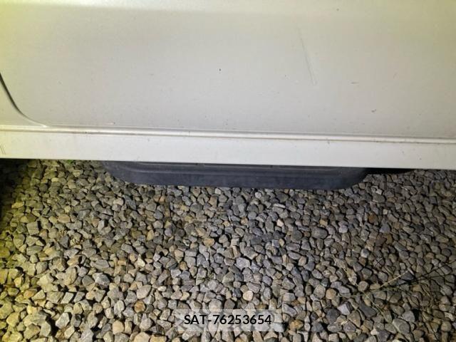 Suzuki EVERY WAGON 2007-06 8524830-28
