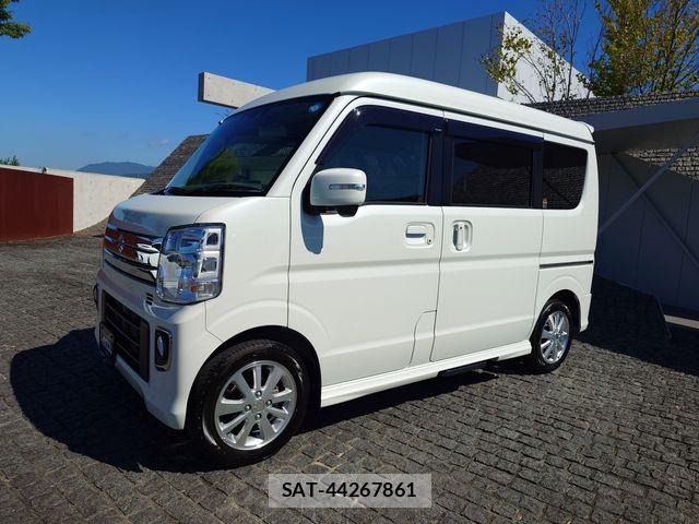 Suzuki EVERY WAGON 2022-09 8561858-1