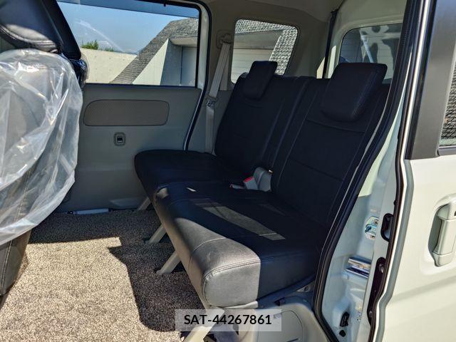 Suzuki EVERY WAGON 2022-09 8561858-21