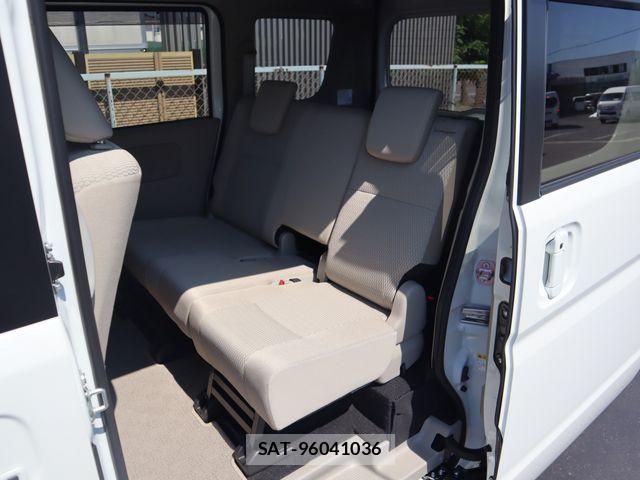 Suzuki EVERY WAGON 2026-03 8626700-12