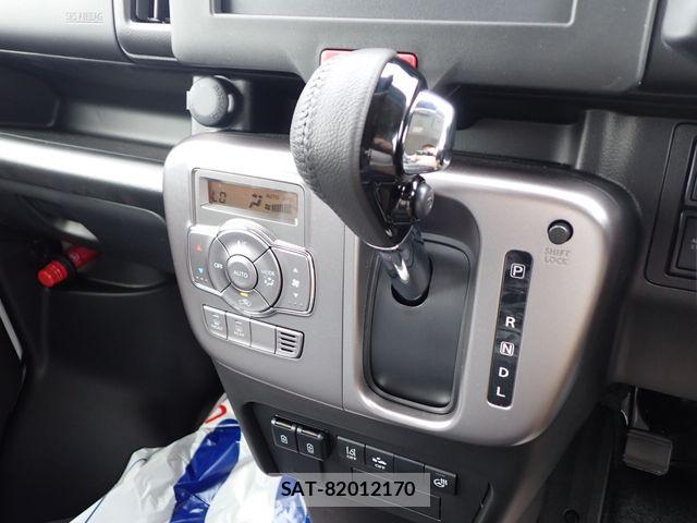 Suzuki EVERY WAGON 2026-06 8666119-18