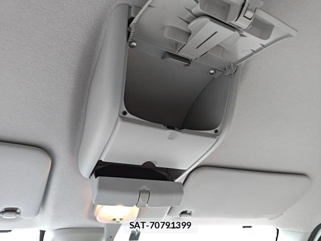 Suzuki EVERY WAGON 2017-08 8659014-19
