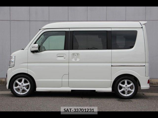 Suzuki EVERY WAGON 2023-11 8685533-15