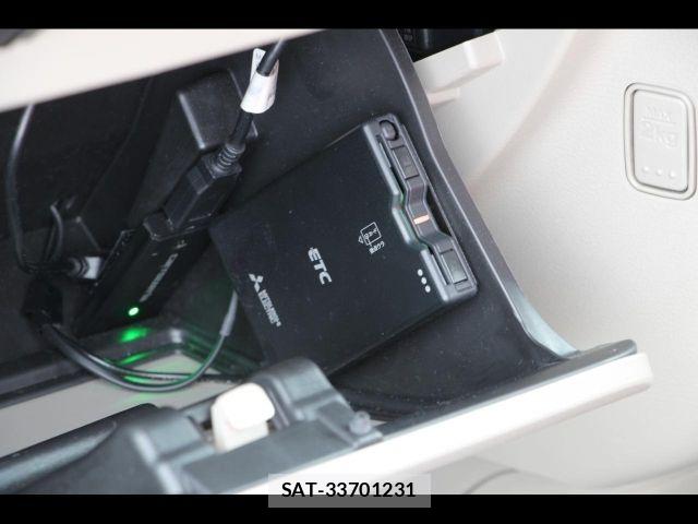 Suzuki EVERY WAGON 2023-11 8685533-22