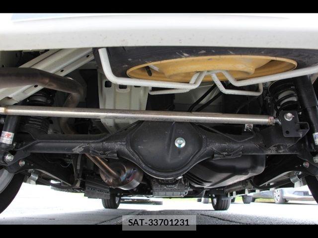 Suzuki EVERY WAGON 2023-11 8685533-26