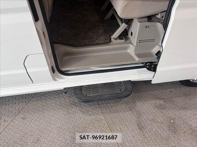 Suzuki EVERY WAGON 2020-09 8742024-7