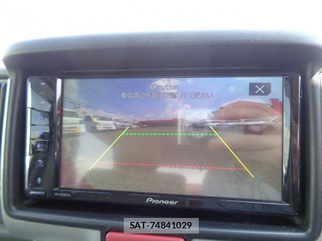 Suzuki EVERY WAGON 2015-04 8742026-12