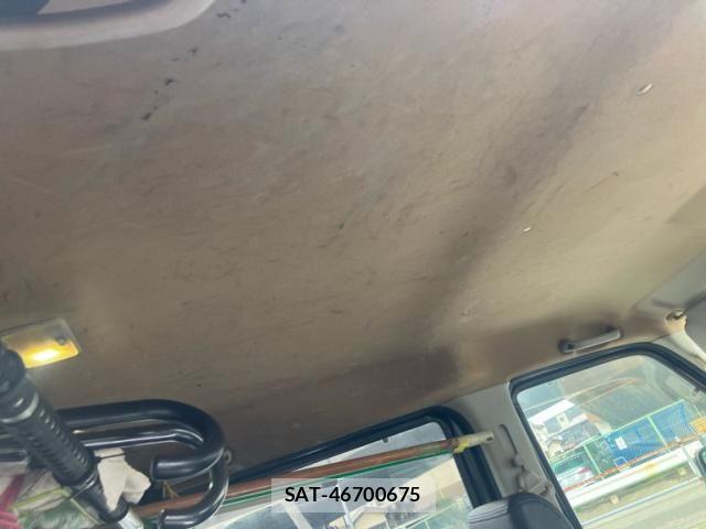 Suzuki EVERY WAGON 2007-05 8795930-12