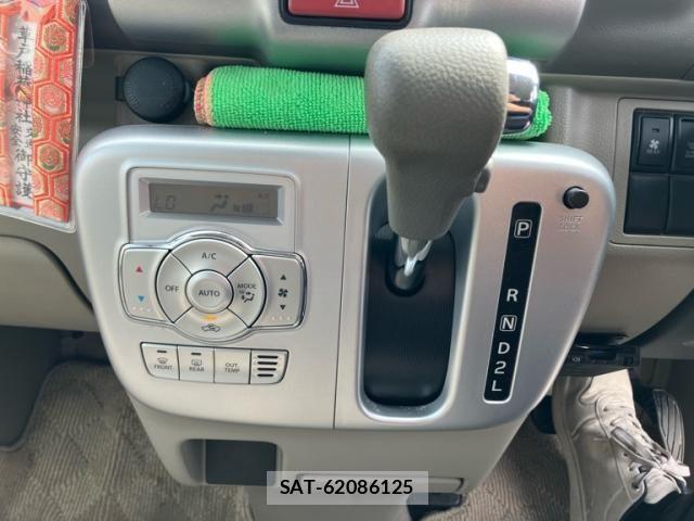 Suzuki EVERY WAGON 2016-04 8828972-19