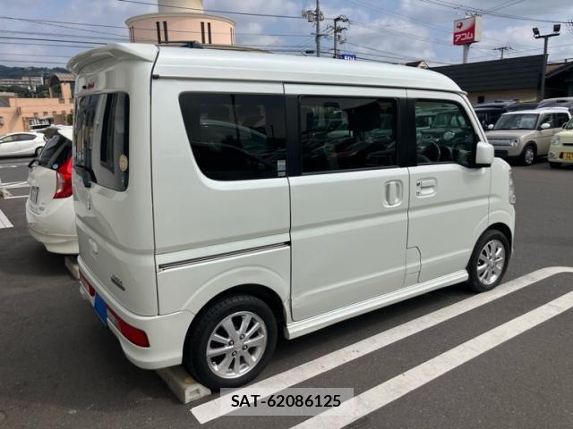 Suzuki EVERY WAGON 2016-04 8828972-3