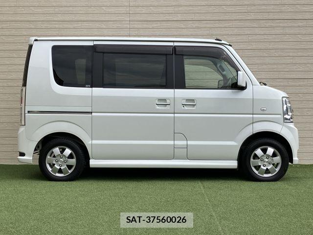 Suzuki EVERY WAGON 2013-09 8828979-23