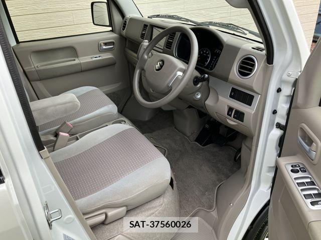 Suzuki EVERY WAGON 2013-09 8828979-2