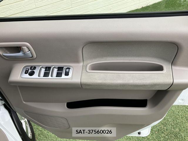Suzuki EVERY WAGON 2013-09 8828979-29