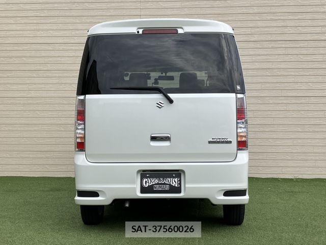 Suzuki EVERY WAGON 2013-09 8828979-7